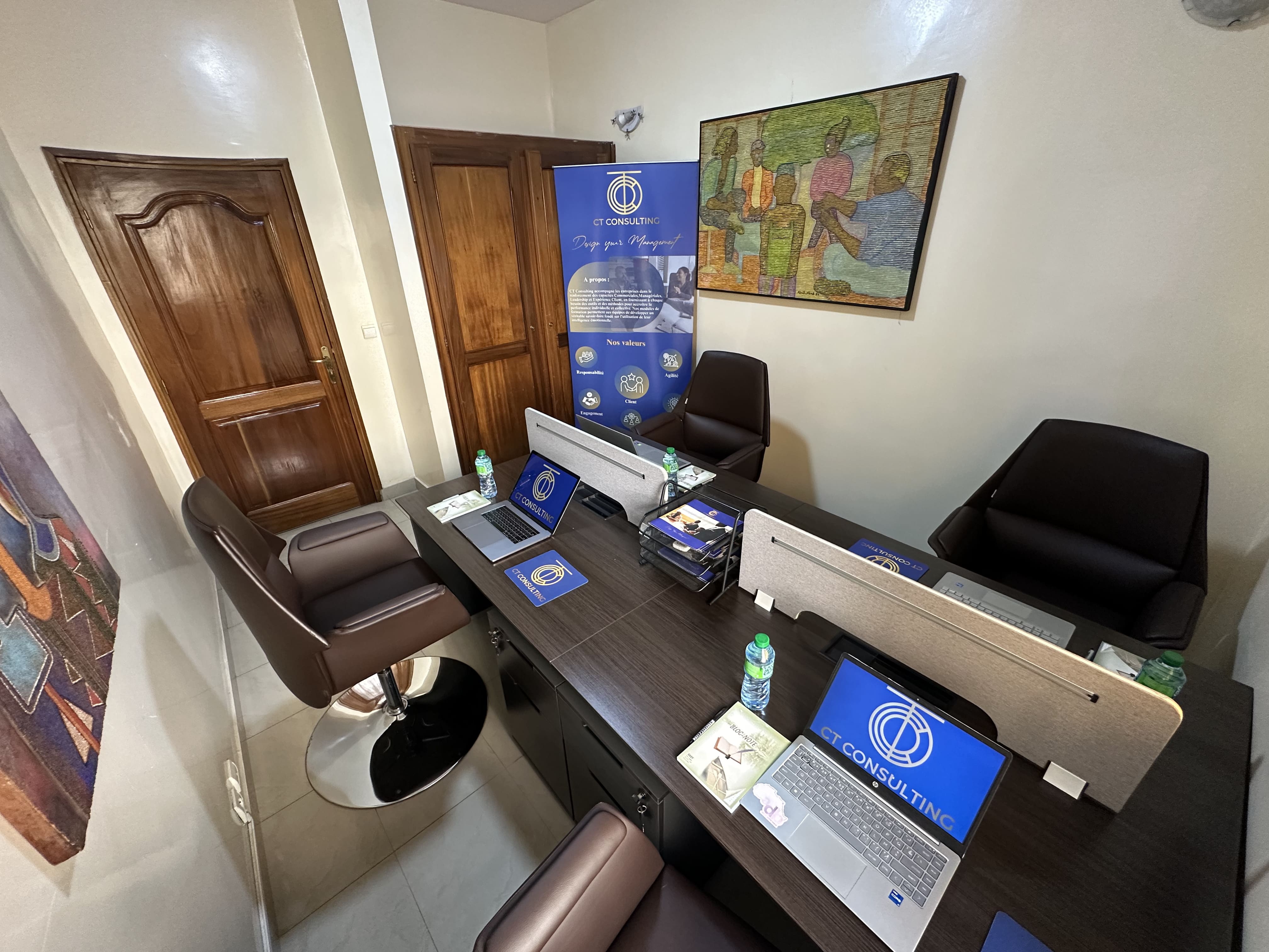 Espace de coworking moderne à Dakar chez CT Consulting