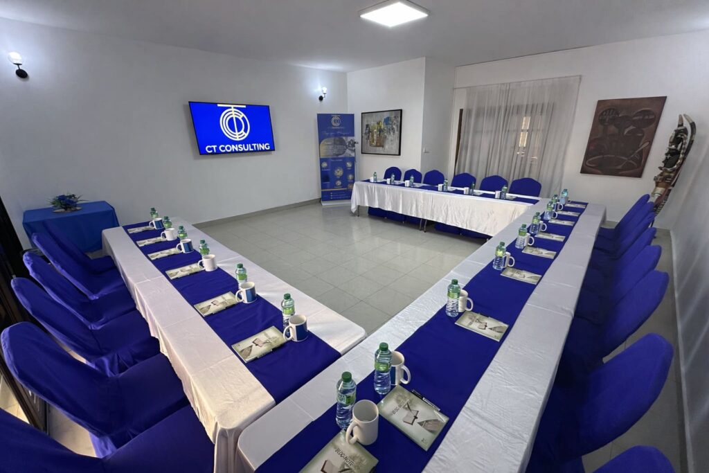 Salle de formation moderne Horizon à Dakar CT Consulting