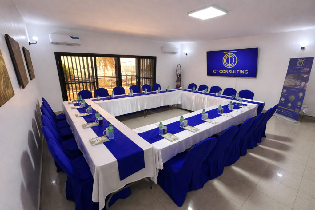 Salle de réunion collaborative à Dakar Racine Carrée CT Consulting